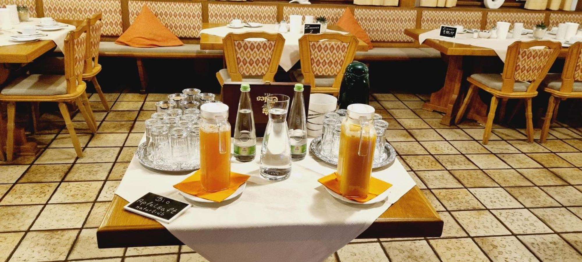 Hotel Schwarzes Ross Schwarzach am Main Εξωτερικό φωτογραφία