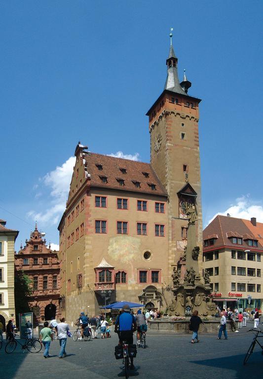Hotel Schwarzes Ross Schwarzach am Main Εξωτερικό φωτογραφία