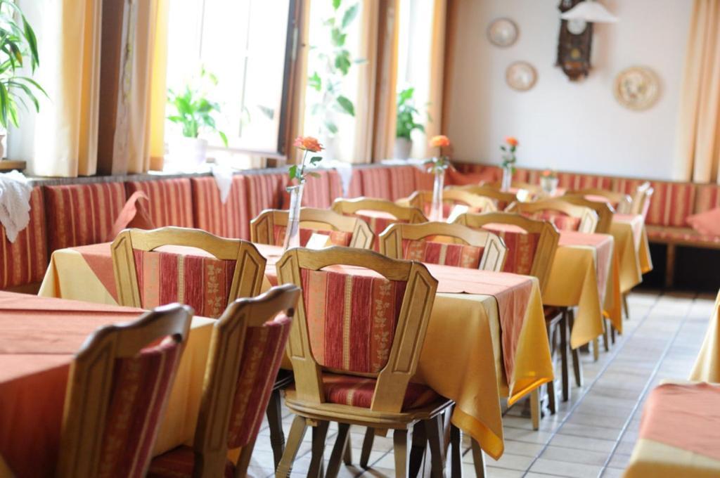 Hotel Schwarzes Ross Schwarzach am Main Εξωτερικό φωτογραφία